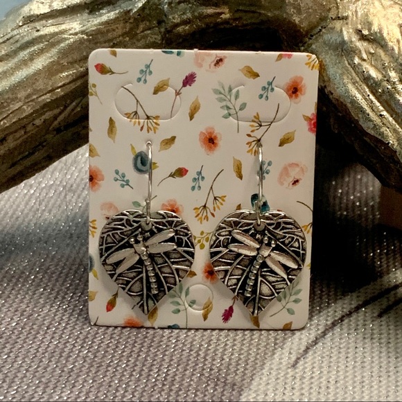 Silver Dragonfly Leaf Drop Earrings NEW - Picture 4 of 5